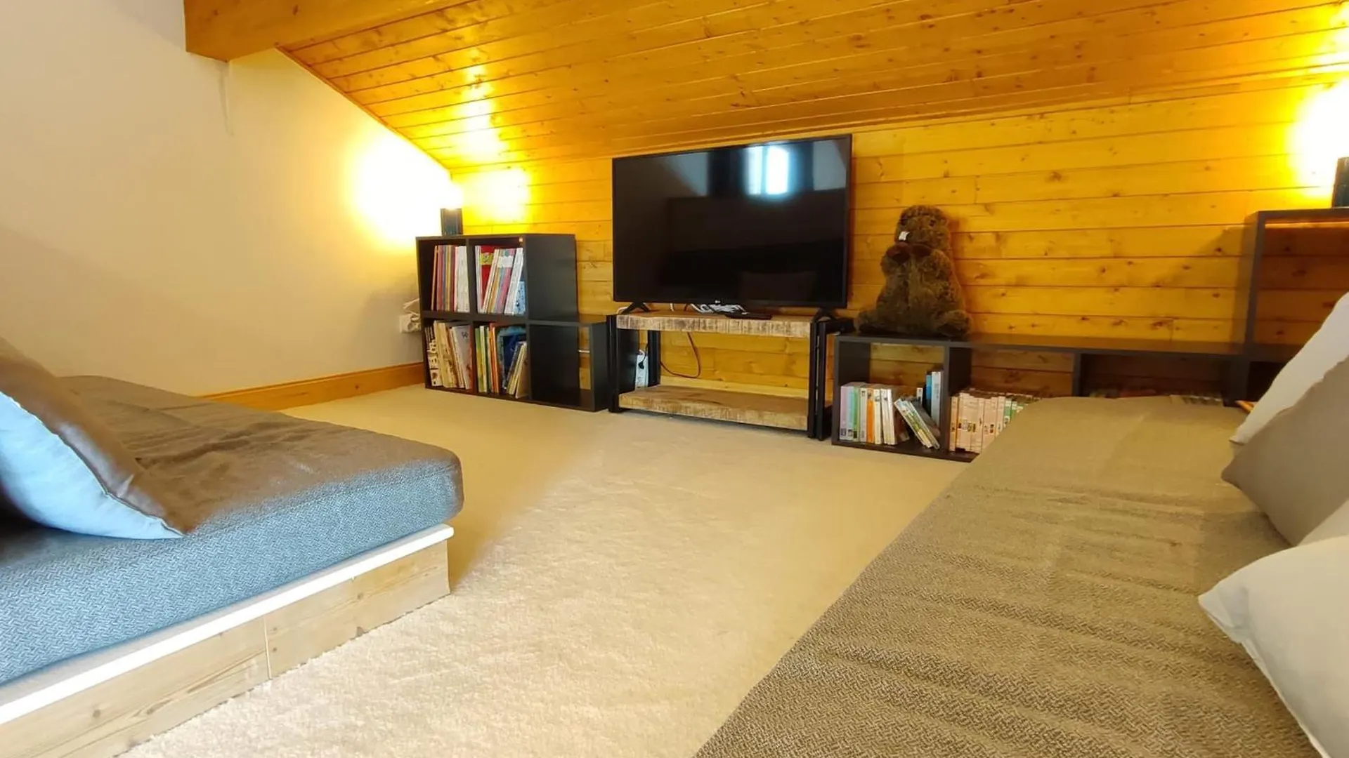 Savoyard Cottage With Terrace On The Snow Front La Clusaz Chalet