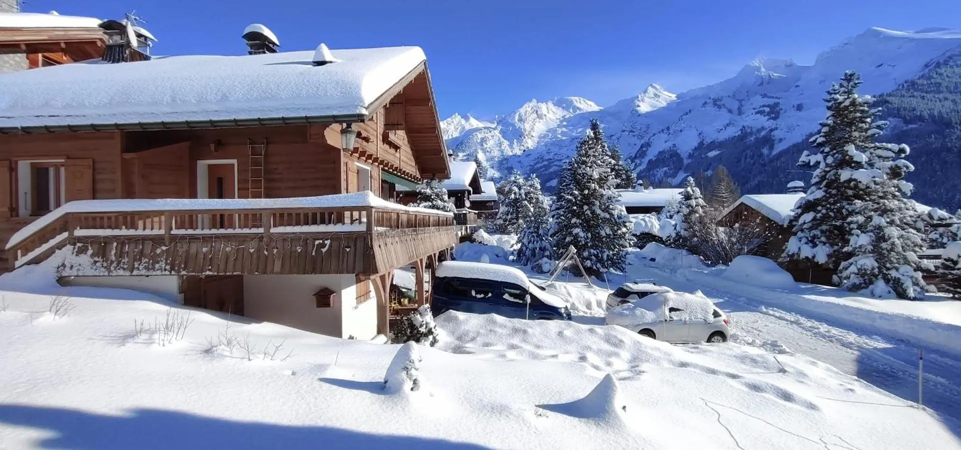 Savoyard Cottage With Terrace On The Snow Front La Clusaz